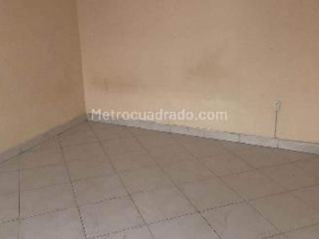 Casa de 5 alcobas en venta en Florida Blanca, Bogotá, 300 m² · foto 11 de 15
