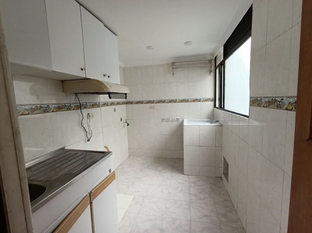 Apartamento de 3 alcobas en venta en La Cabaña, Bogotá, 54 m² · foto 5 de 17