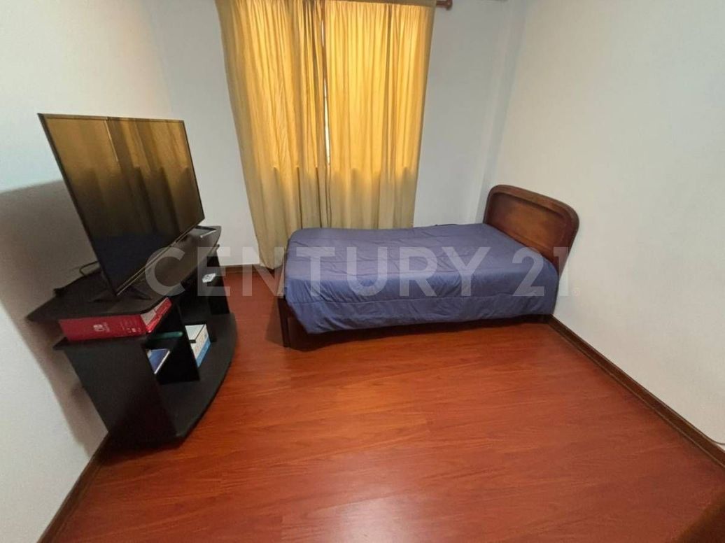 Casa de 5 alcobas en venta en La Campiña, Bogotá, 216 m² · foto 8 de 17