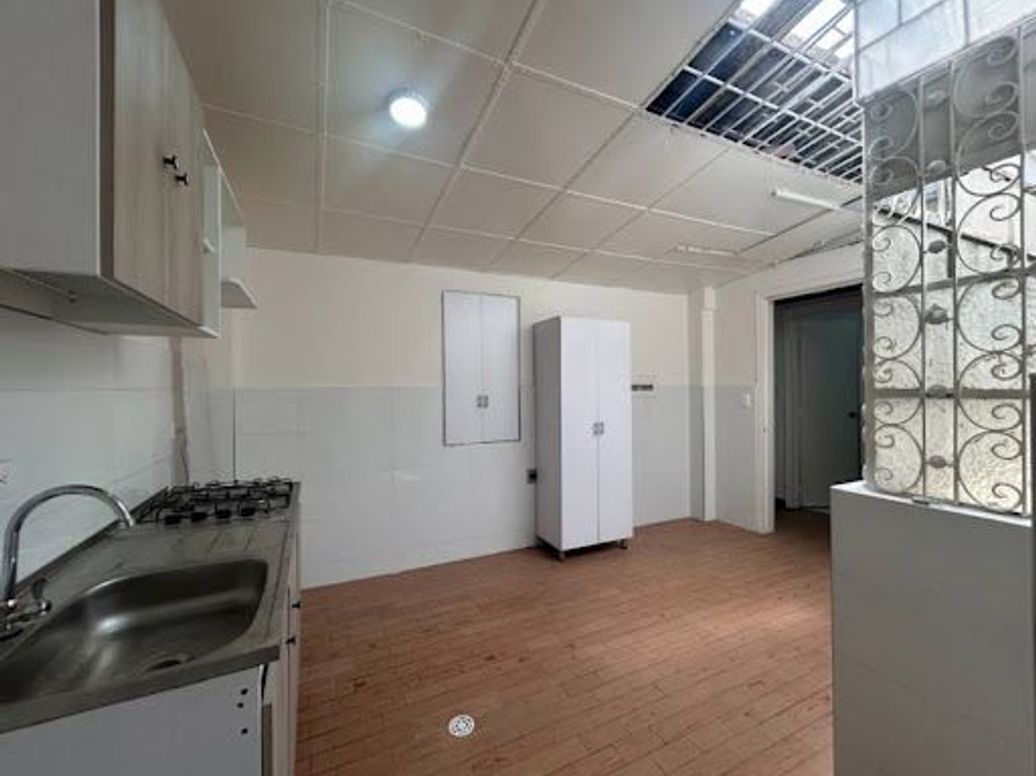Casa de 2 alcobas en venta en Teusaquillo, Bogotá, 240 m² · foto 8 de 20