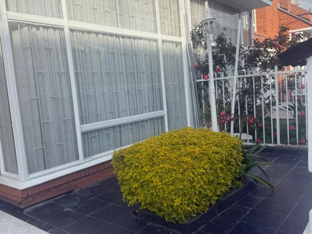 Casa de 4 alcobas en venta en Julio Flórez, Bogotá, 249 m² · foto 3 de 20