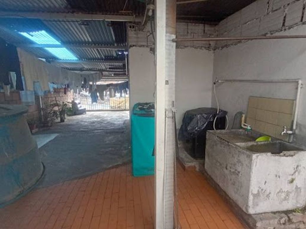 Casa de 7 alcobas en venta en Gran Britalia Et. I, Bogotá, 240 m² · foto 18 de 20