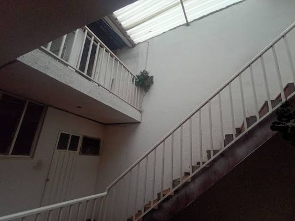 Casa de 7 alcobas en venta en Gran Britalia Et. I, Bogotá, 240 m² · foto 11 de 20