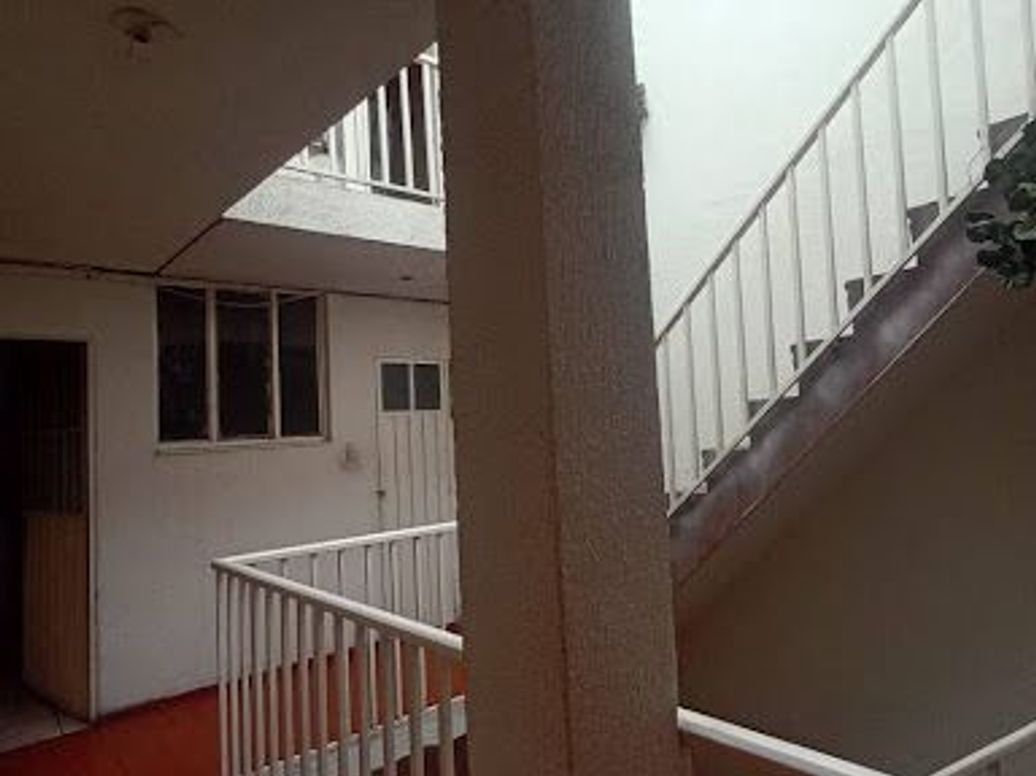 Casa de 7 alcobas en venta en Gran Britalia Et. I, Bogotá, 240 m² · foto 10 de 20