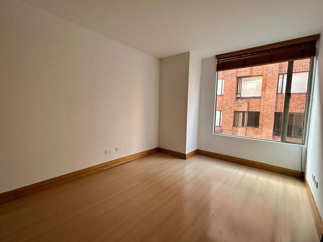 Apartamento de 3 alcobas en venta en La Carolina, Bogotá, 211 m² · foto 18 de 20