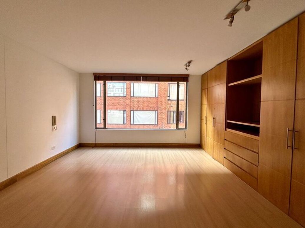 Apartamento de 3 alcobas en venta en La Carolina, Bogotá, 211 m² · foto 12 de 20