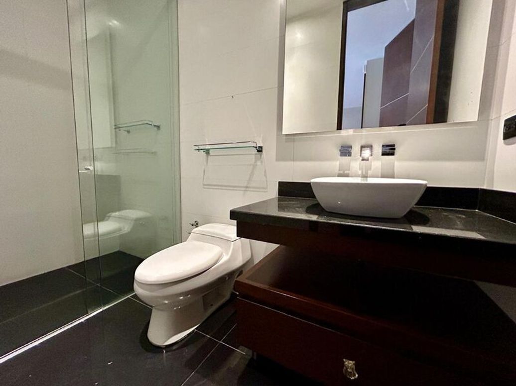 Apartamento de 2 alcobas en venta en El Refugio, Bogotá, 157 m² · foto 16 de 20