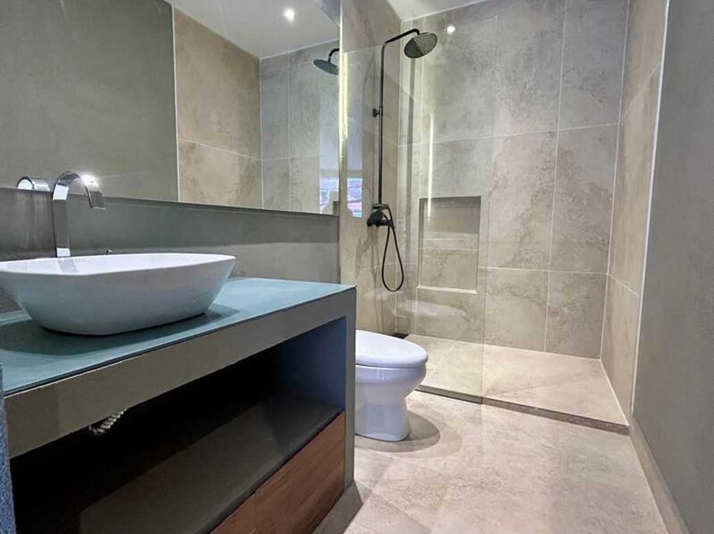 Apartamento de 2 alcobas en venta en El Refugio, Bogotá, 157 m² · foto 9 de 20