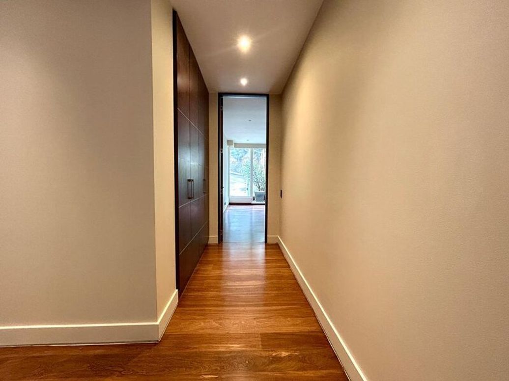 Apartamento de 2 alcobas en venta en El Refugio, Bogotá, 157 m² · foto 17 de 20