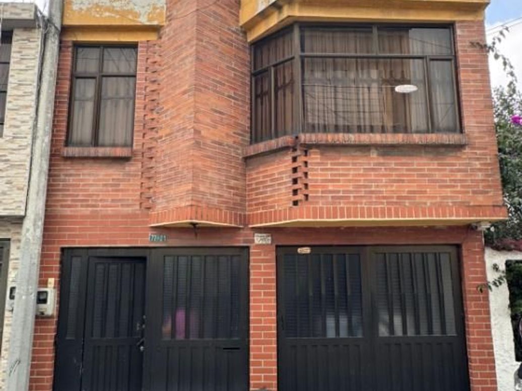 Casa de 4 alcobas en venta en Villas Del Madrigal, Bogotá, 250 m² · foto 5 de 12