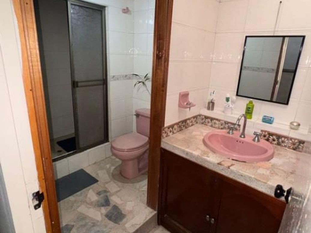 Casa de 4 alcobas en venta en Villas Del Madrigal, Bogotá, 250 m² · foto 7 de 12