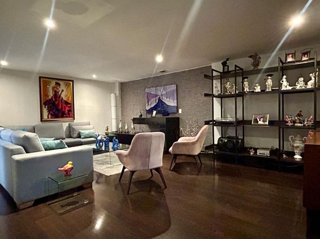 Casa de 3 alcobas en venta en Santa Bibiana, Bogotá, 289 m² · foto 4 de 20