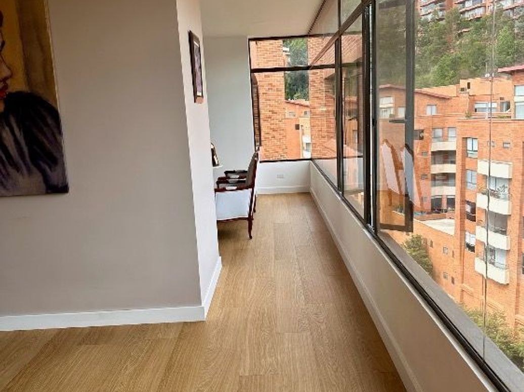 Apartamento de 4 alcobas en venta en Los Alpes, Bogotá, 252 m² · foto 12 de 20