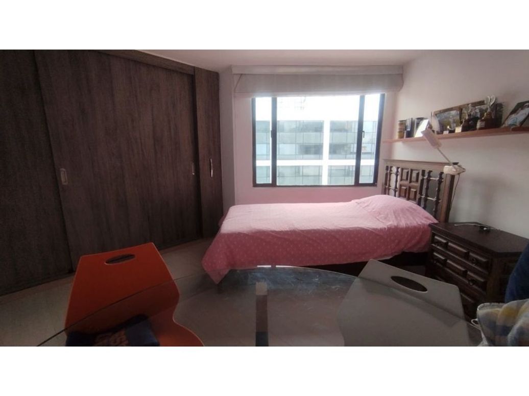 Apartamento de 4 alcobas en venta en Santa Barbara Central, Bogotá, 257 m² · foto 9 de 14