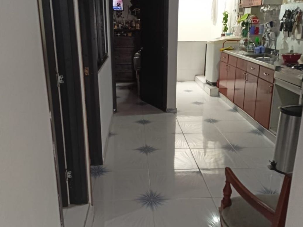 Casa de 6 alcobas en venta en Tibabuyes, Bogotá, 300 m² · foto 10 de 10