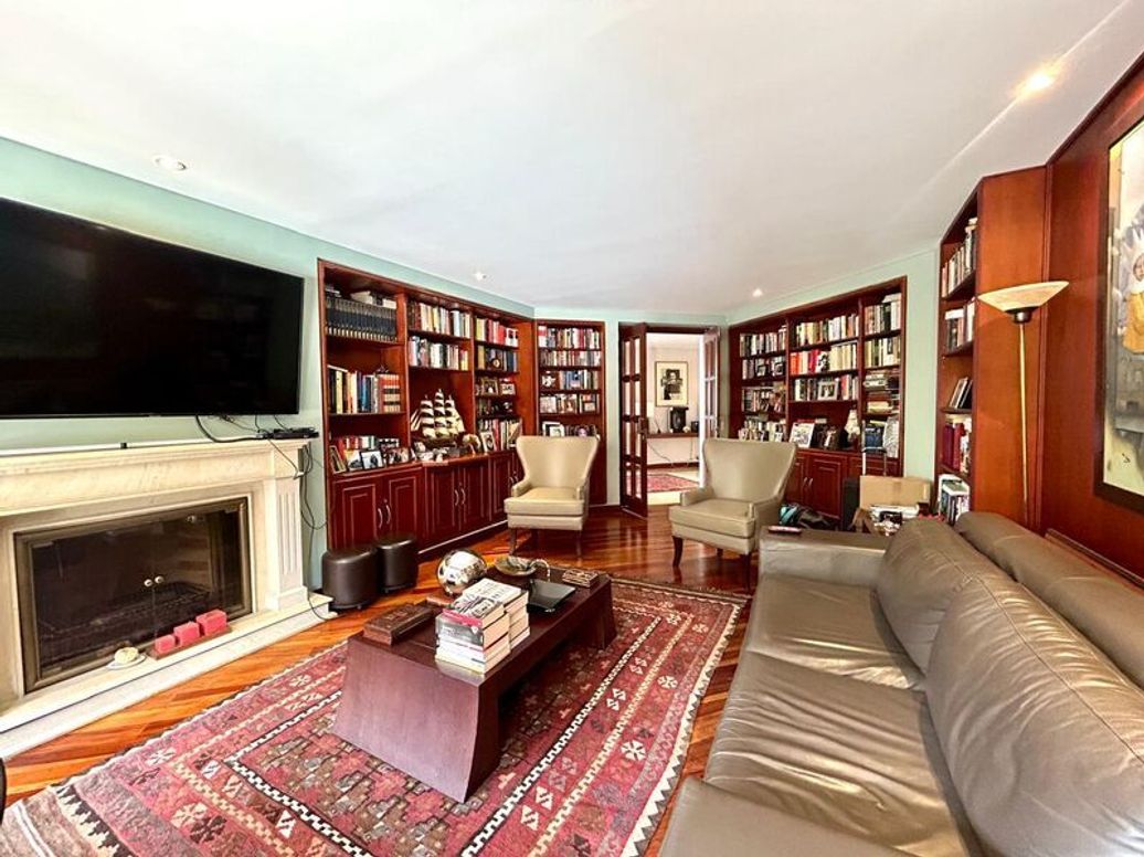 Apartamento de 4 alcobas en venta en El Refugio, Bogotá, 356 m² · foto 9 de 20
