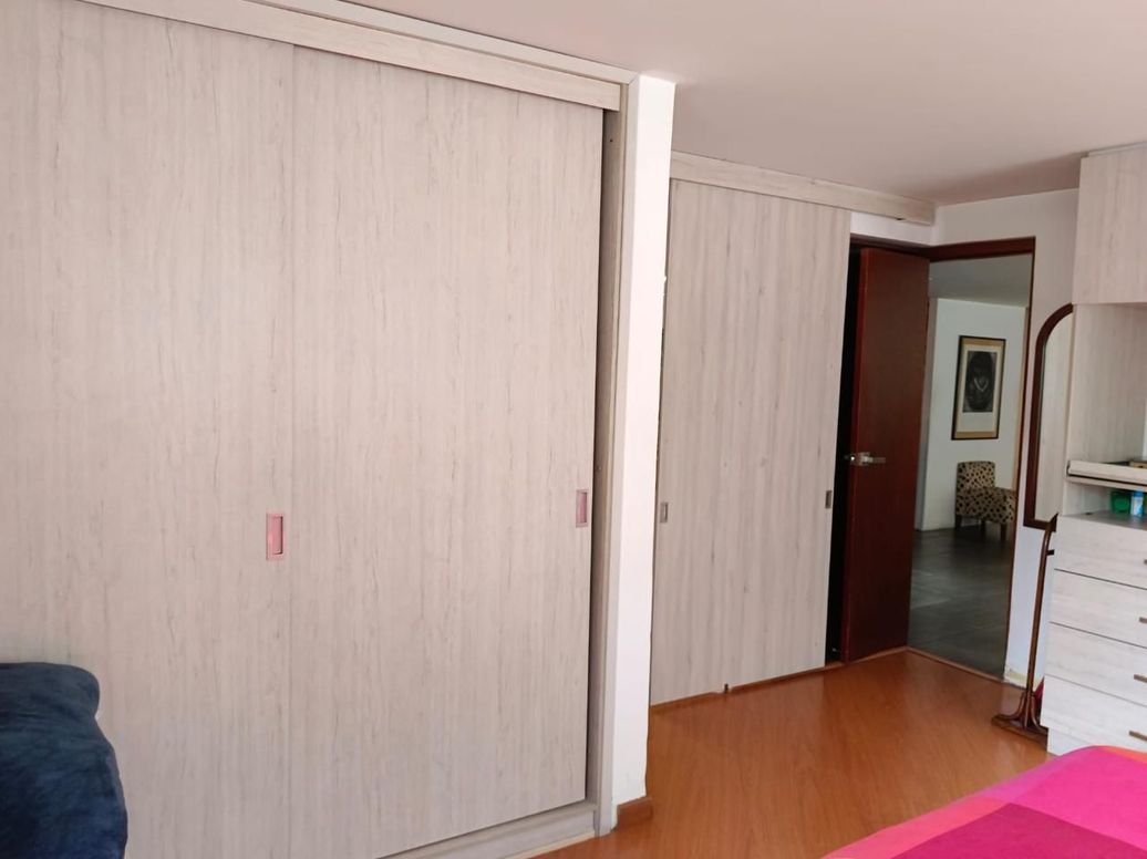 Apartamento de 3 alcobas en venta en El Refugio, Bogotá, 133 m² · foto 14 de 20