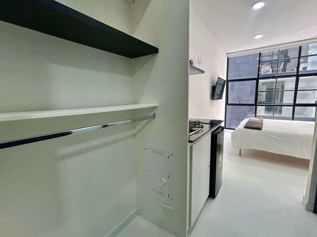 Apartaestudio en venta en Chico Norte Et. Iii, Bogotá, 17 m² · foto 11 de 16