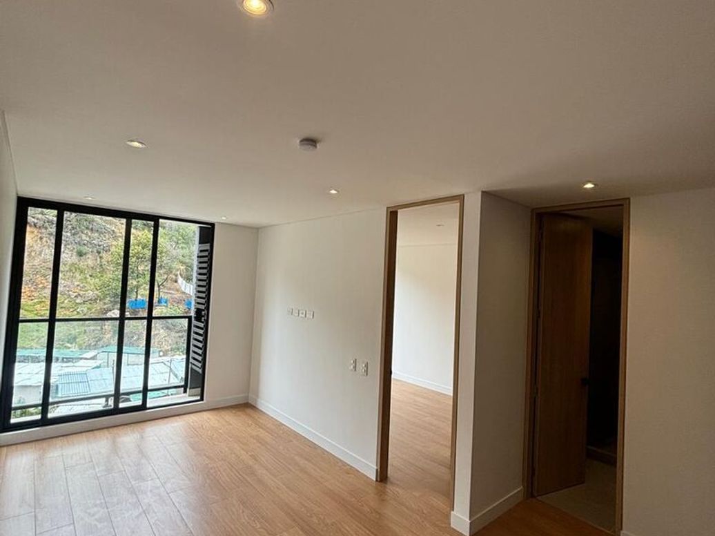 Apartamento de 1 alcoba en venta en A.S.D., Bogotá, 48 m² · foto 3 de 12