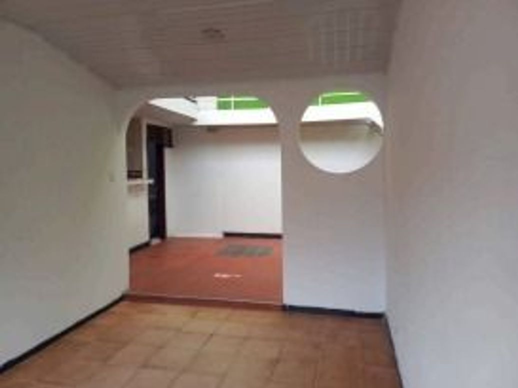 Casa de 5 alcobas en venta en Super Manzana 15, Bogotá, 100 m² · foto 10 de 12