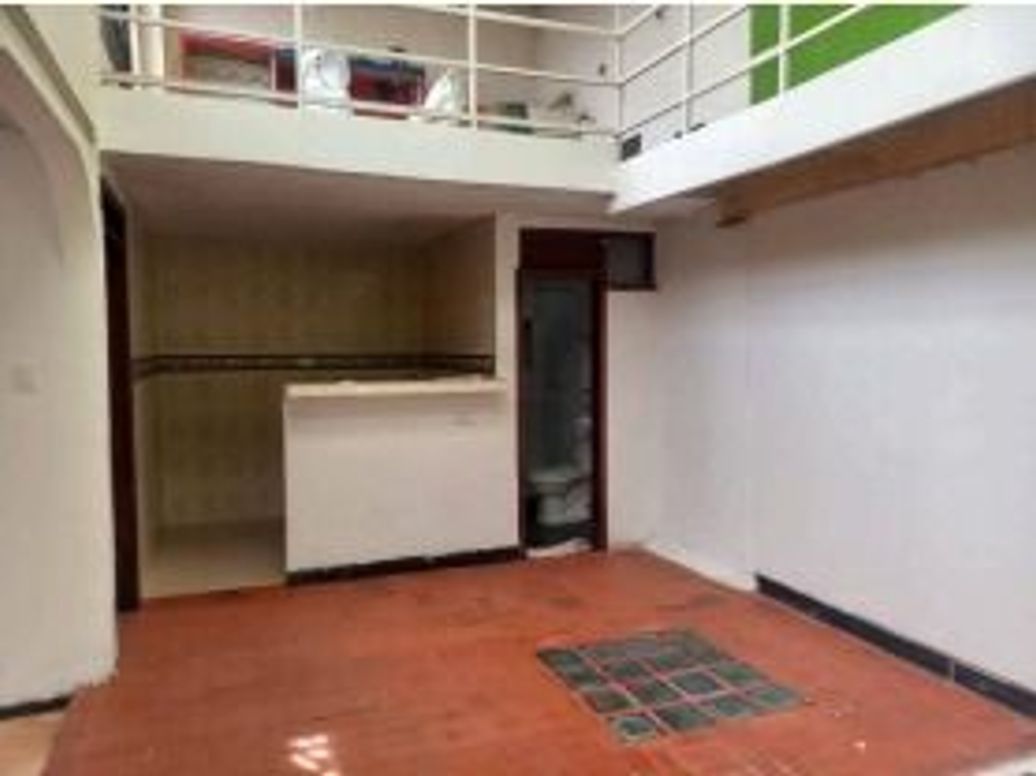 Casa de 5 alcobas en venta en Super Manzana 15, Bogotá, 100 m² · foto 4 de 12