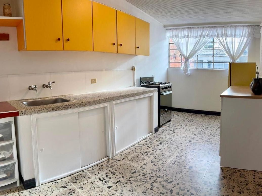 Casa de 3 alcobas en venta en Normandia Occidental, Bogotá, 145 m² · foto 10 de 15