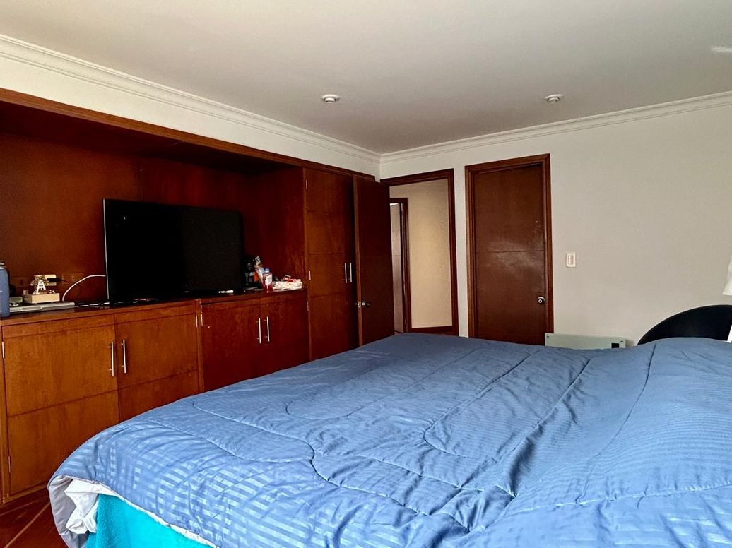 Apartamento de 3 alcobas en venta en Santa Barbara Occidental, Bogotá, 109 m² · foto 13 de 20