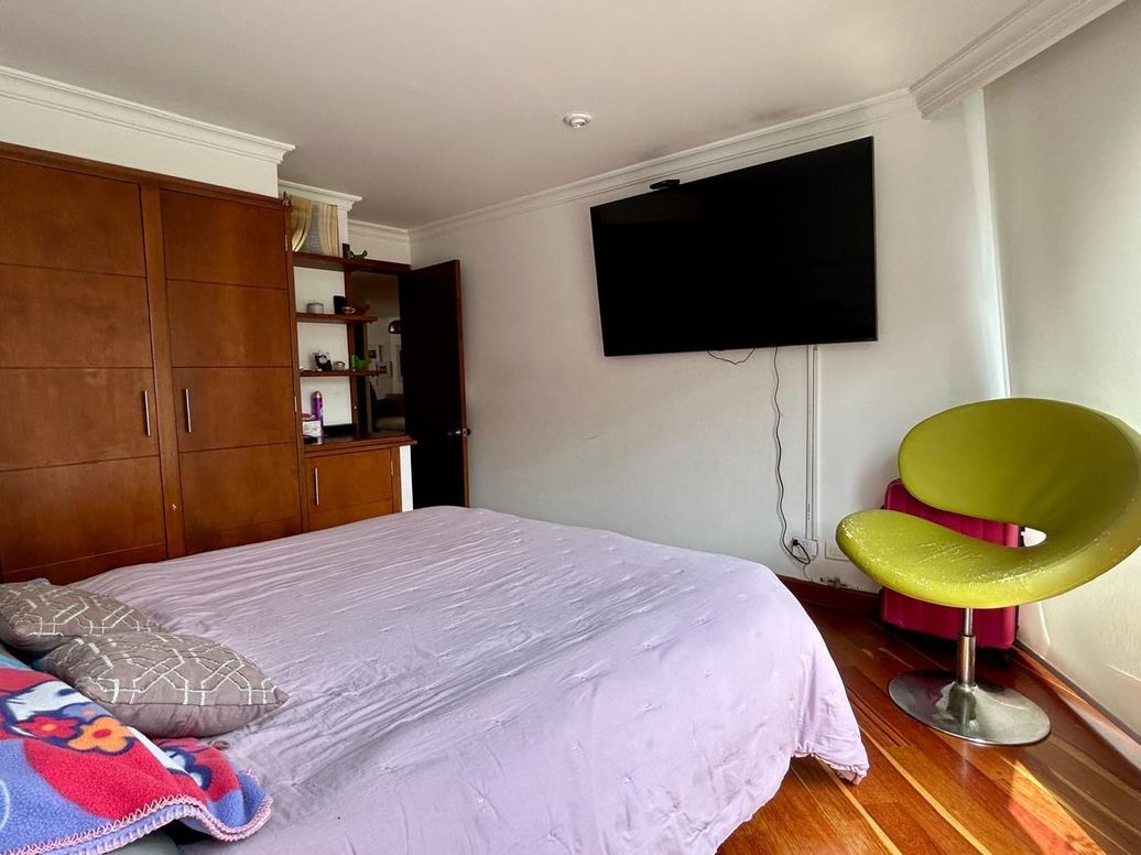 Apartamento de 3 alcobas en venta en Santa Barbara Occidental, Bogotá, 109 m² · foto 15 de 20