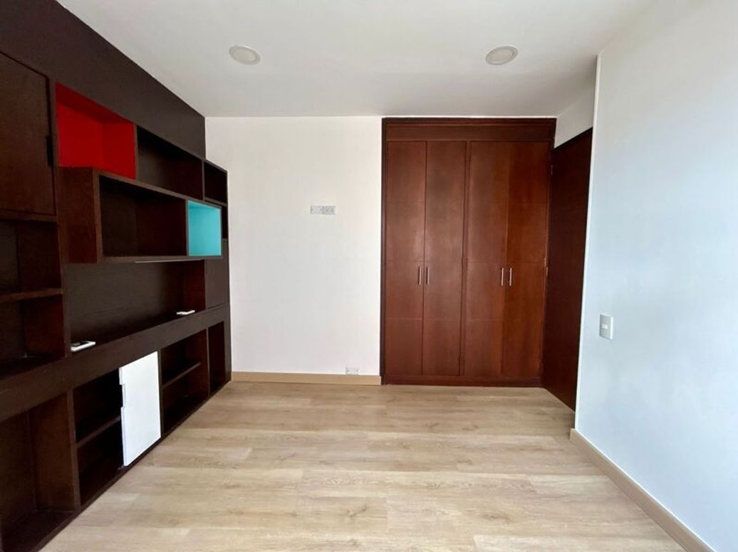 Apartamento de 3 alcobas en venta en Quinta Paredes, Bogotá, 109 m² · foto 20 de 20