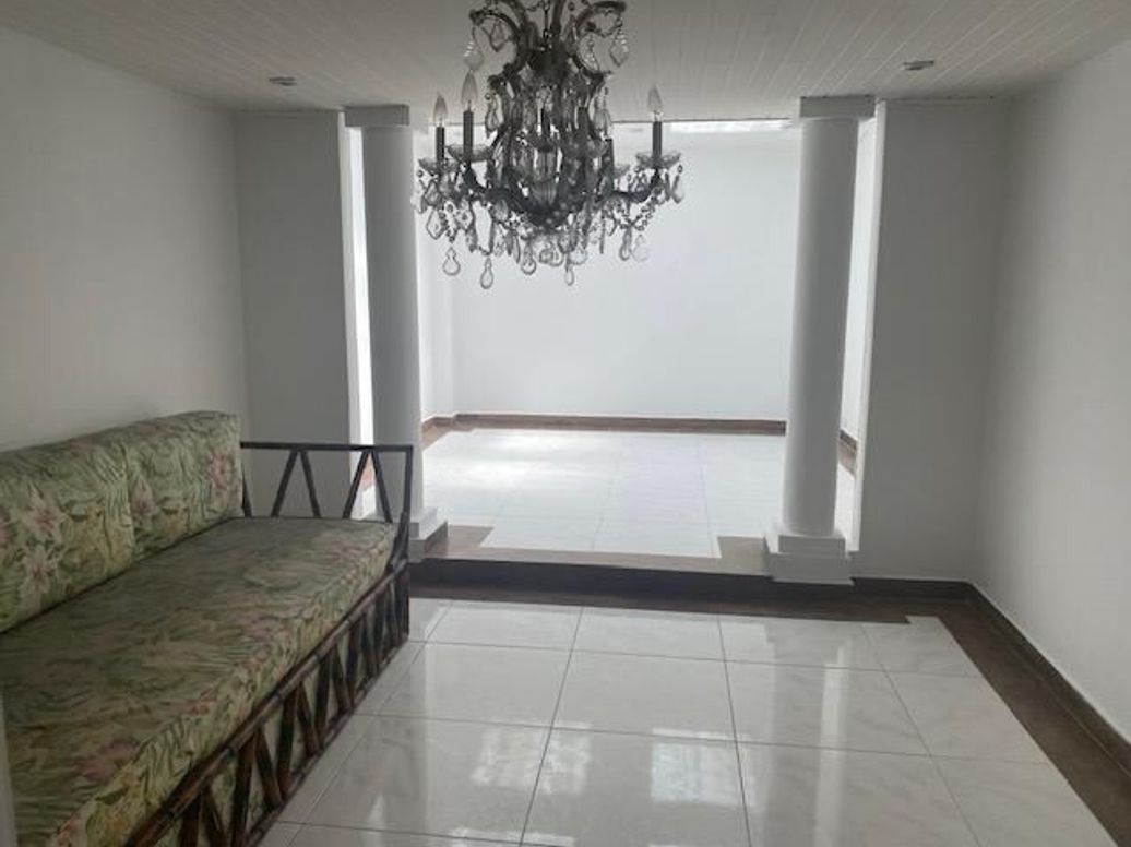Casa de 1 alcoba en venta en La Carolina, Bogotá, 105 m² · foto 12 de 12