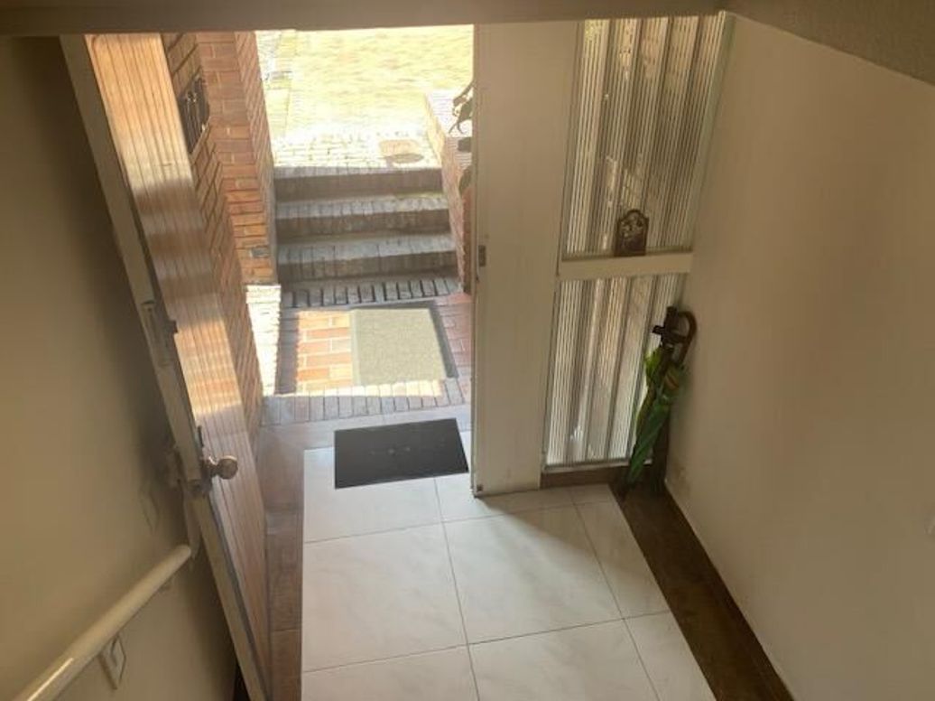 Casa de 1 alcoba en venta en La Carolina, Bogotá, 105 m² · foto 11 de 12