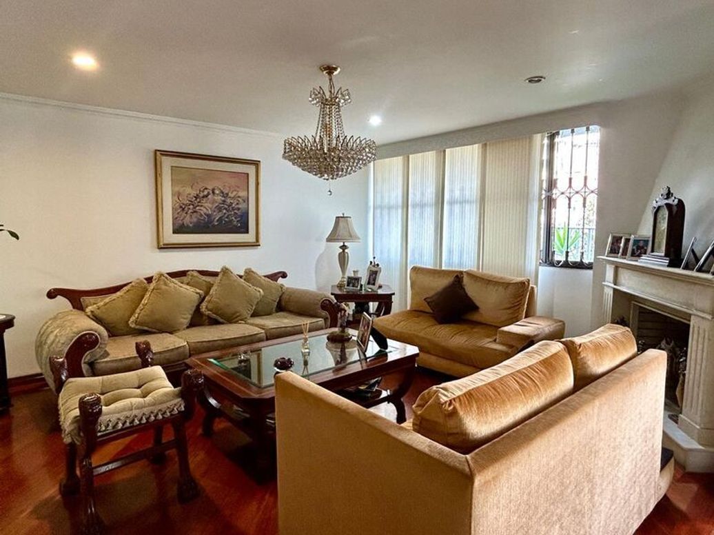 Apartamento de 3 alcobas en venta en Molinos Norte, Bogotá, 172 m² · foto 3 de 19