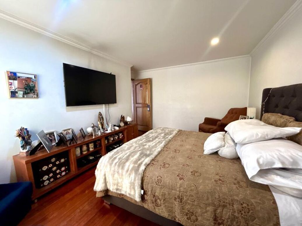 Apartamento de 3 alcobas en venta en Molinos Norte, Bogotá, 172 m² · foto 10 de 19