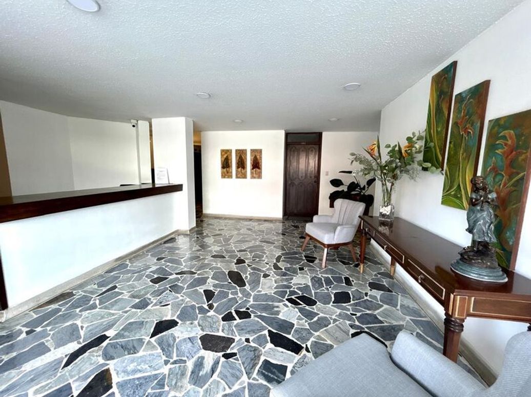 Apartamento de 3 alcobas en venta en Molinos Norte, Bogotá, 172 m² · foto 18 de 19