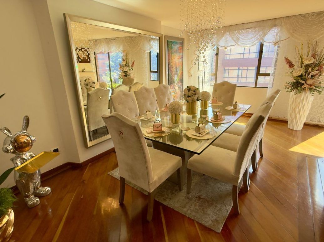 Apartamento de 4 alcobas en venta en Santa Bibiana, Bogotá, 178 m² · foto 2 de 20