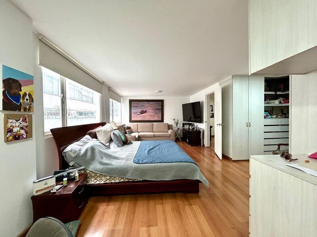 Apartamento de 3 alcobas en venta en Chicó Norte, Bogotá, 209 m² · foto 13 de 20