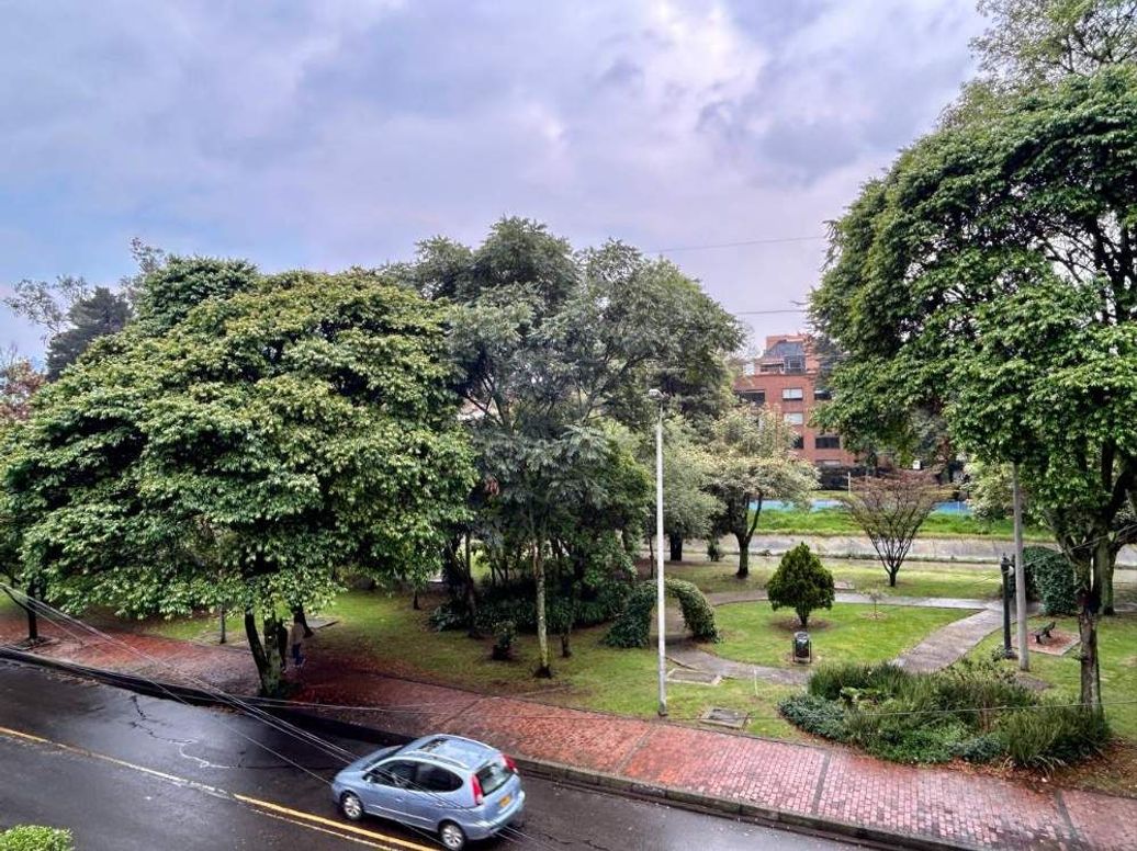 Apartamento de 3 alcobas en venta en San Patricio, Bogotá, 206 m² · foto 9 de 20