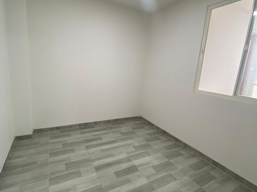 Casa de 6 alcobas en venta en Brasil, Bogotá, 360 m² · foto 3 de 12