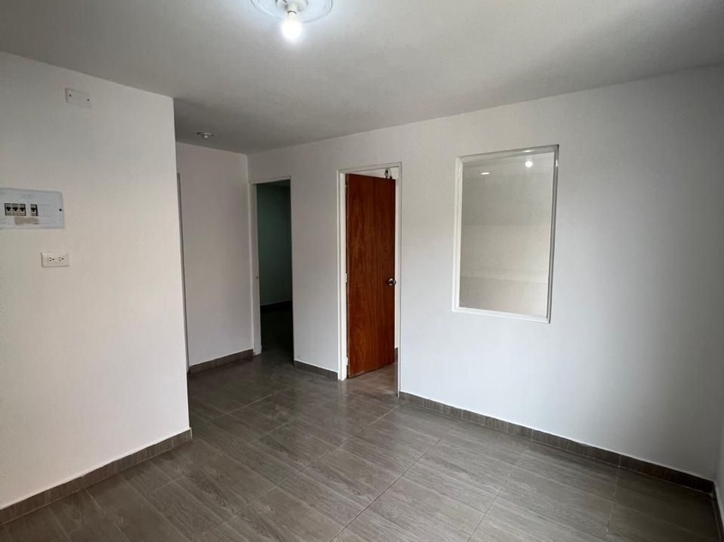 Casa de 6 alcobas en venta en Brasil, Bogotá, 360 m² · foto 4 de 12