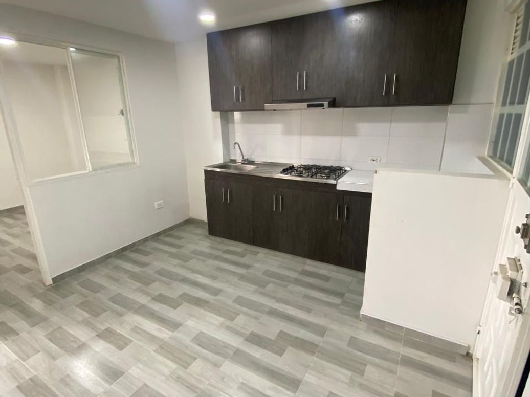 Casa de 6 alcobas en venta en Brasil, Bogotá, 360 m² · foto 9 de 12