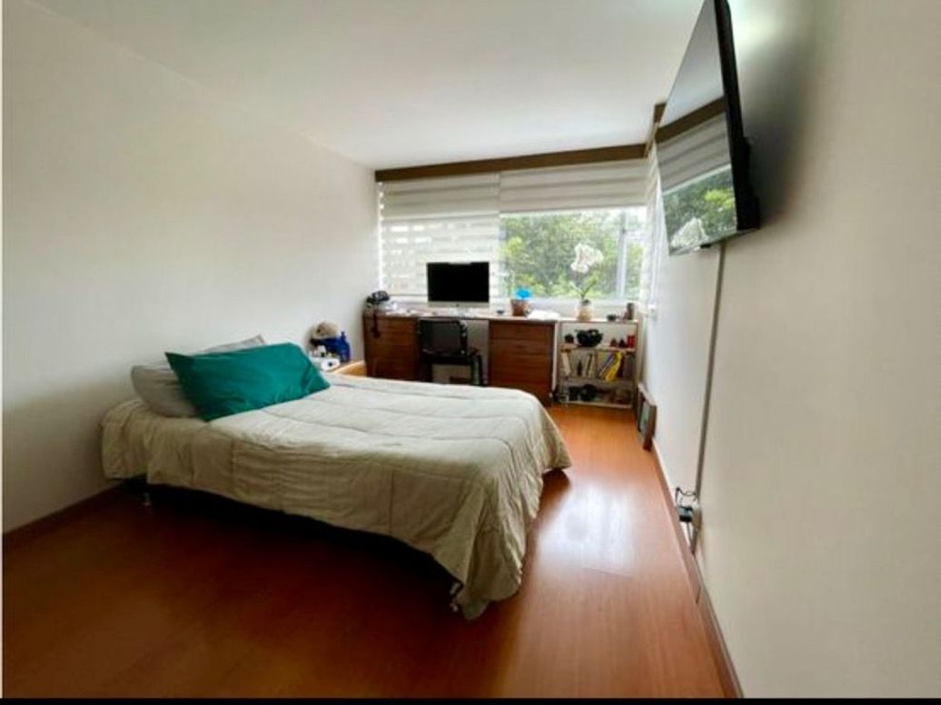 Casa de 5 alcobas en venta en Niza, Bogotá, 296 m² · foto 12 de 15