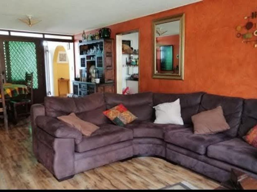 Casa de 5 alcobas en venta en Santa Barbara Oriental, Bogotá, 251 m² · foto 7 de 14
