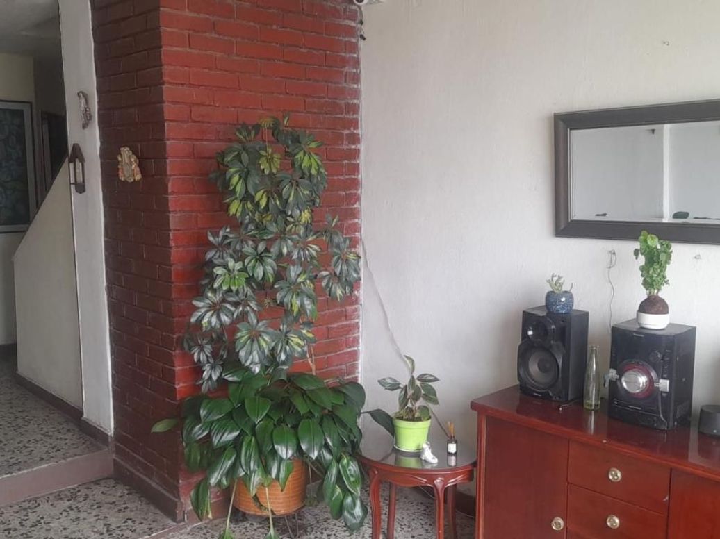 Casa de 6 alcobas en venta en La Fragua, Bogotá, 140 m² · foto 2 de 7