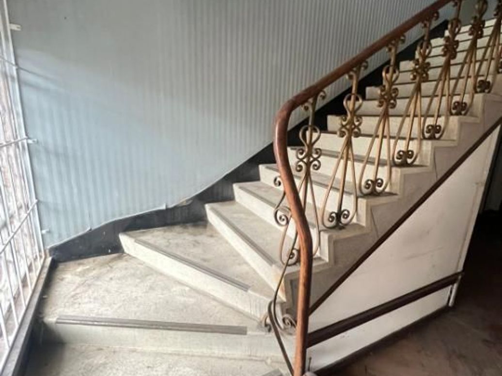 Casa de 6 alcobas en venta en Quinta Camacho, Bogotá, 256 m² · foto 3 de 13