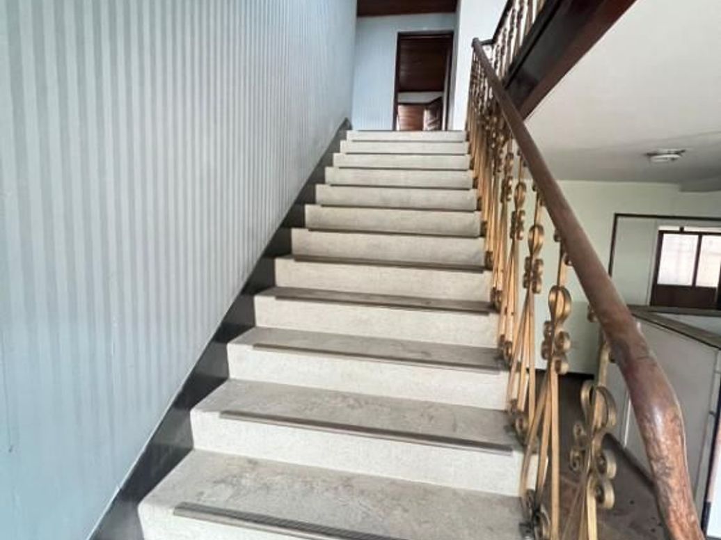 Casa de 6 alcobas en venta en Quinta Camacho, Bogotá, 256 m² · foto 4 de 13