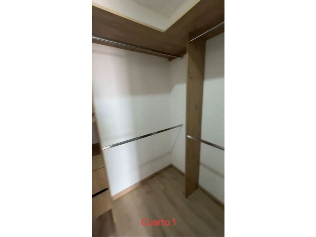 Apartamento de 2 alcobas en venta en Chico Norte Et. Iii, Bogotá, 68 m² · foto 10 de 13