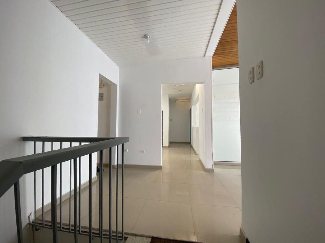 Casa de 3 alcobas en venta en Puente Largo, Bogotá, 427 m² · foto 3 de 20