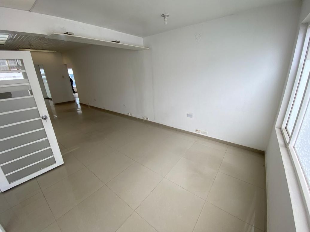Casa de 3 alcobas en venta en Puente Largo, Bogotá, 427 m² · foto 14 de 20