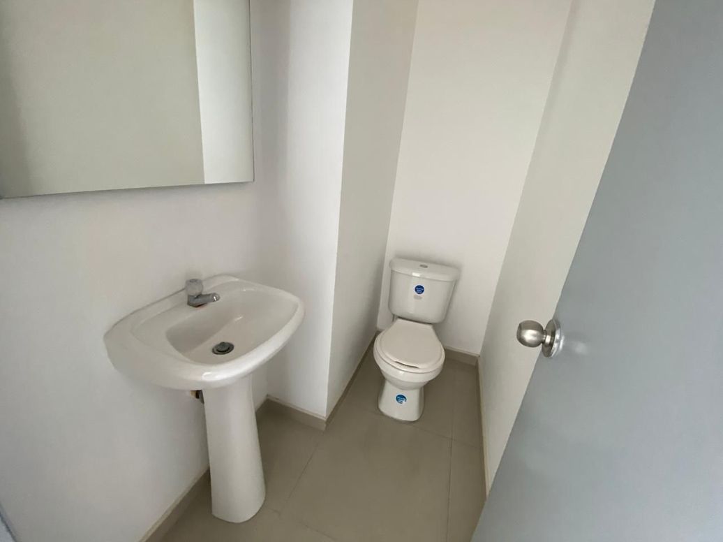 Casa de 3 alcobas en venta en Puente Largo, Bogotá, 427 m² · foto 11 de 20