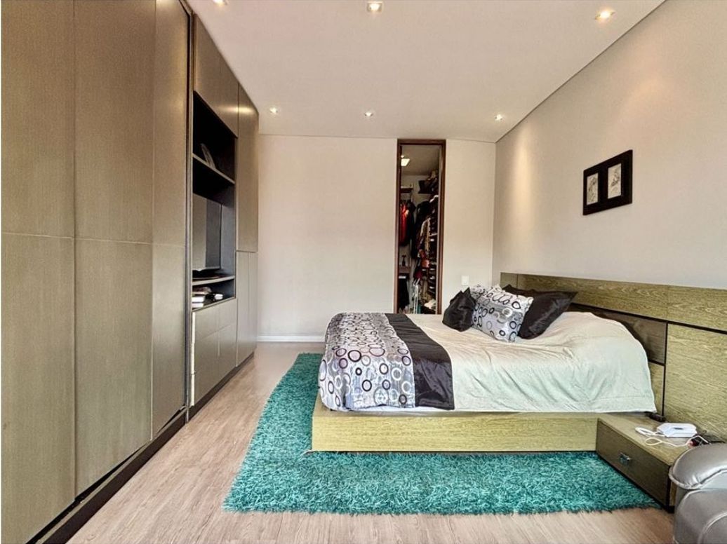 Apartamento de 3 alcobas en venta en Molinos Norte, Bogotá, 246 m² · foto 19 de 20